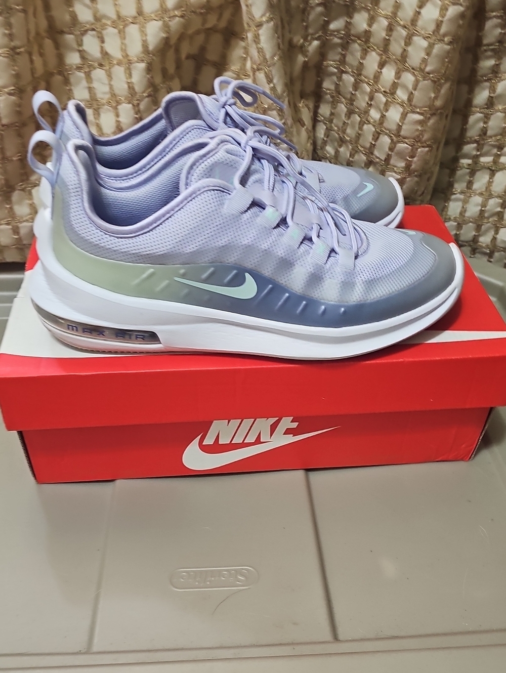 Nike Womenβs Air Max Sneakers β Lavender and Gray